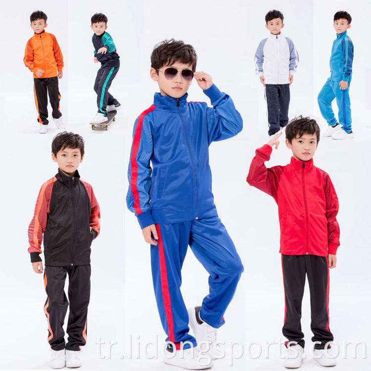 Spor ceketleri için en kaliteli yeni tasarım fermuarları okul spor ceketleri spor ceketleri Çin'de yapılmış